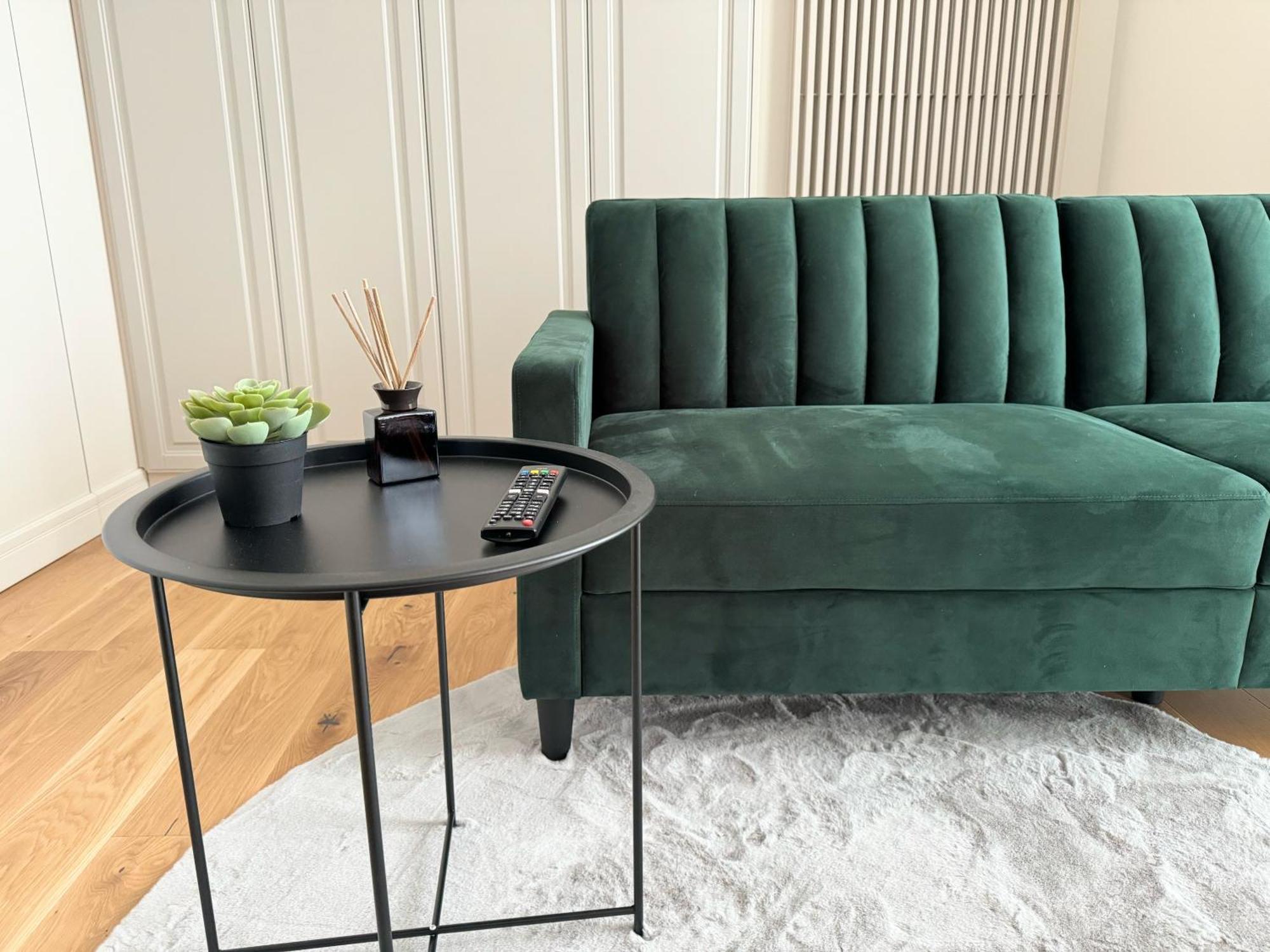 Stylish Apartment Getaway With Self Check-In And Free Parking Lot Арад Экстерьер фото